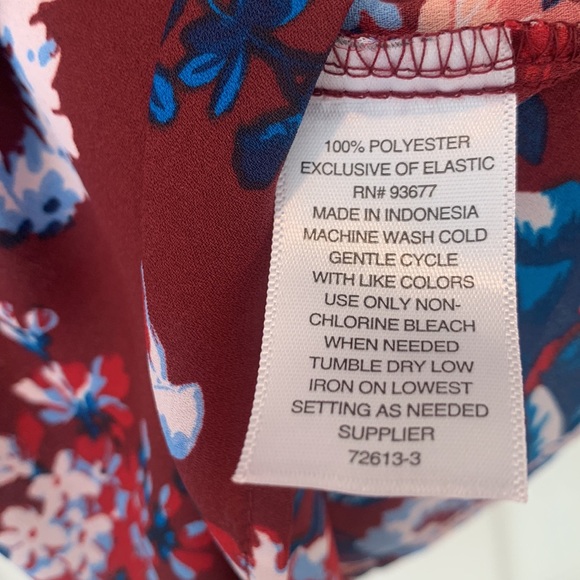 Ana Long Sleeve Floral Top size XS NWT - Picture 9 of 9